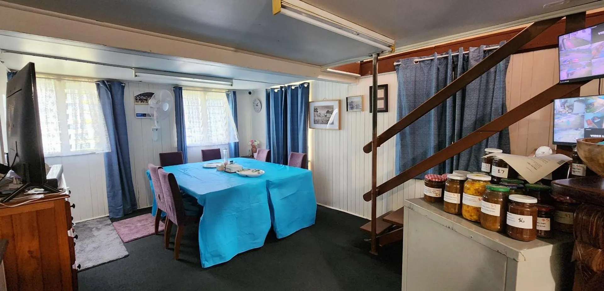 Meyenburg Units Apartment Mount Morgan Australia