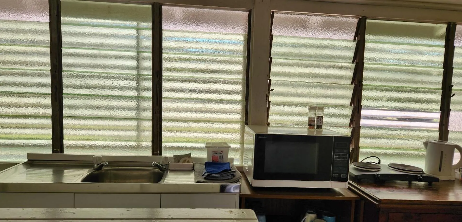 Meyenburg Units Apartment Mount Morgan Australia